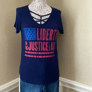 💛 Rock & Republic rhinestone top